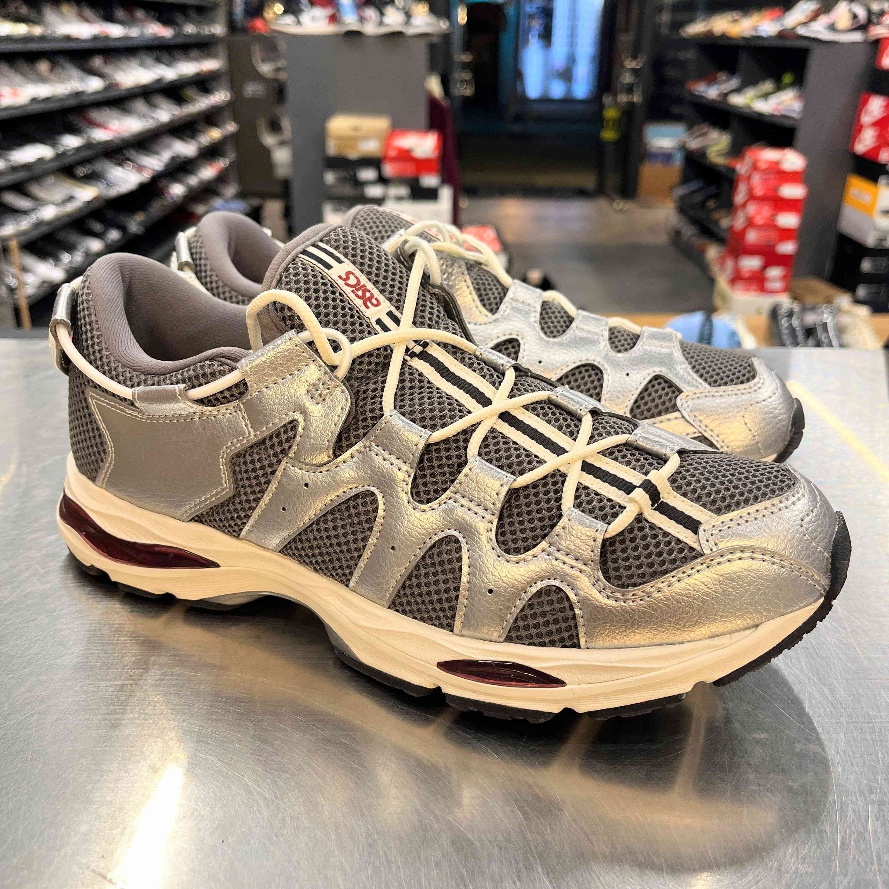 US8.5】 ASICS GEL-MAI 0.1 1203A907-020 【USED】 | WORM TOKYO WEB STORE