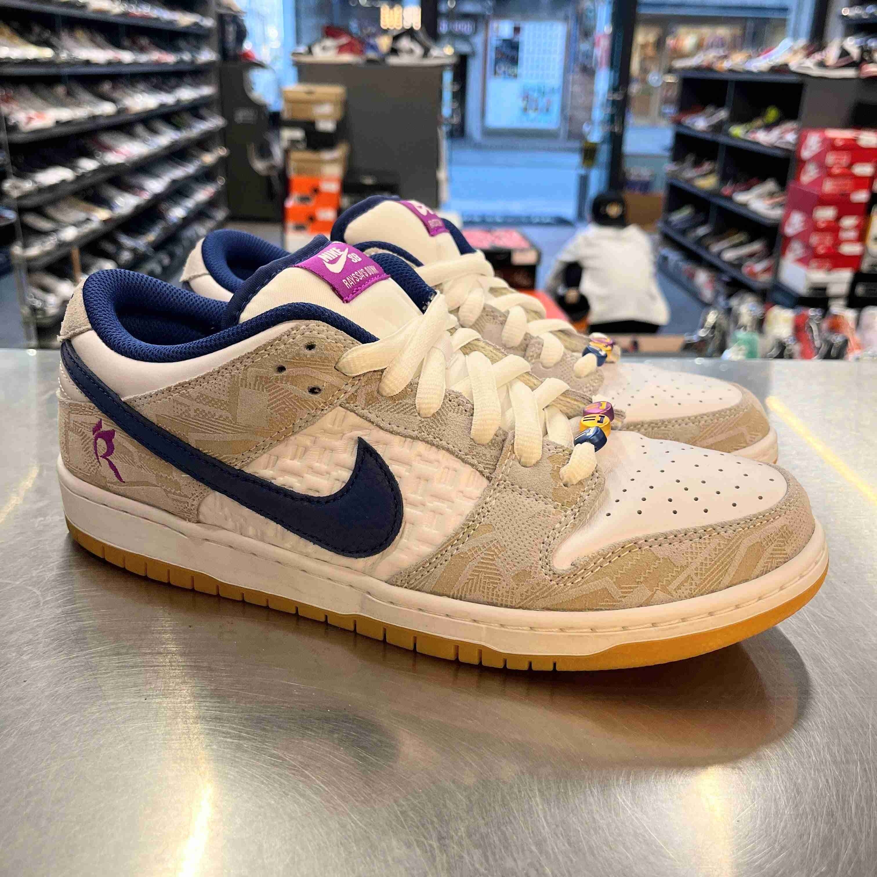 【US10】 NIKE SB SB DUNK LOW PRM RL RAYSSA LEAL FZ5251-001 【USED】