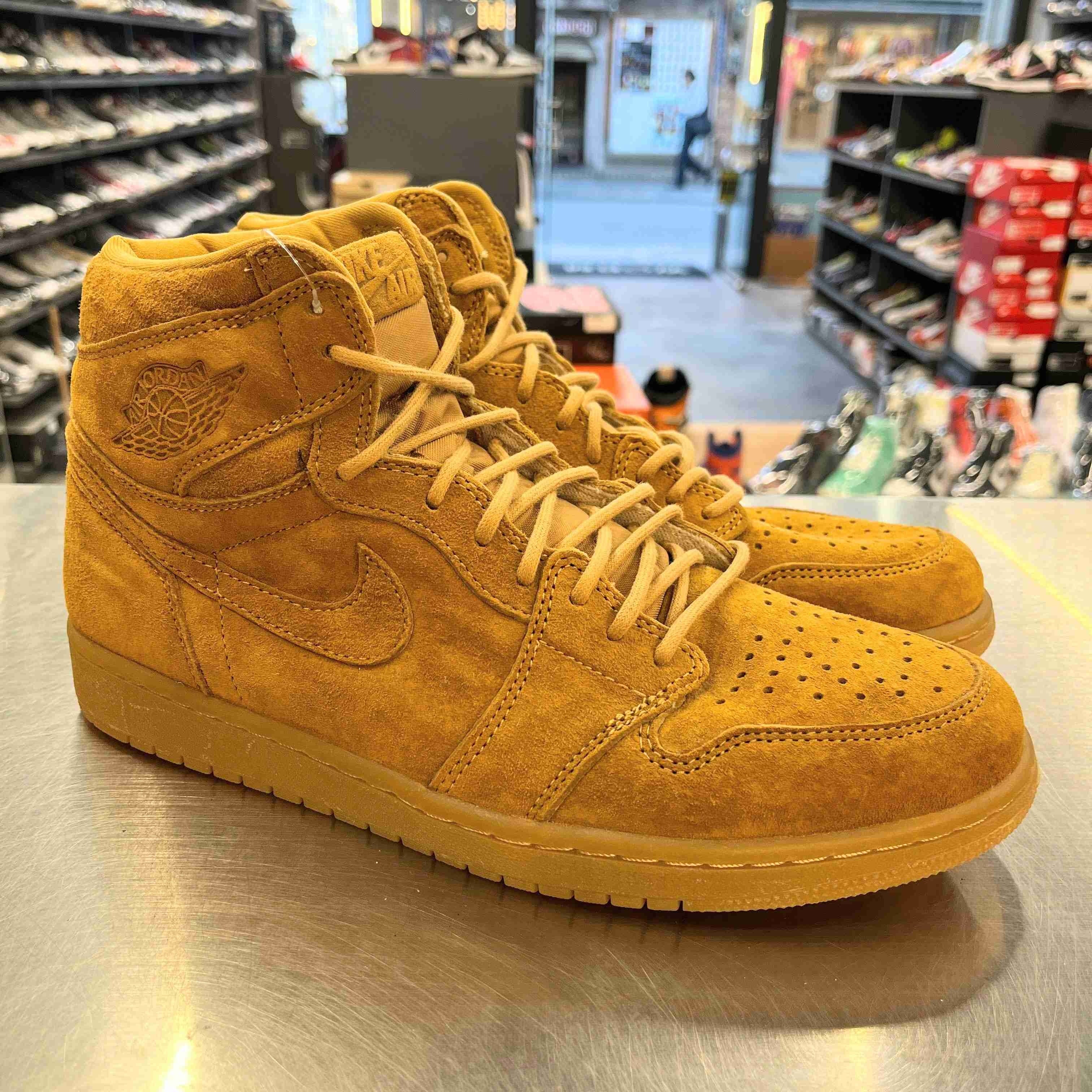 【US10】 AIR JORDAN 1 RETRO HIGH OG 555088-710 【USED】
