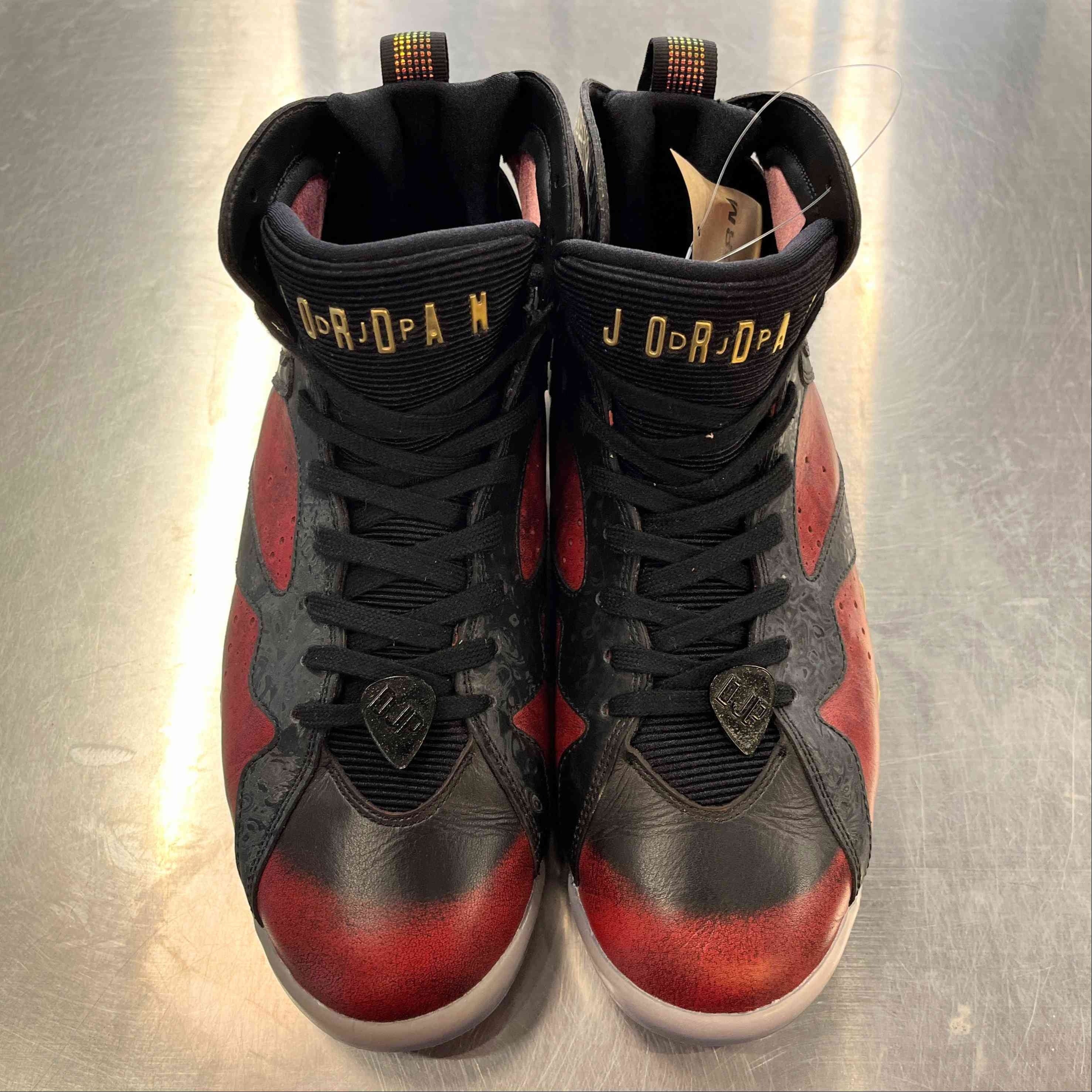 【US9】 AIR JORDAN 7 RETRO DB DOERNBECHER 898651-015 【USED】