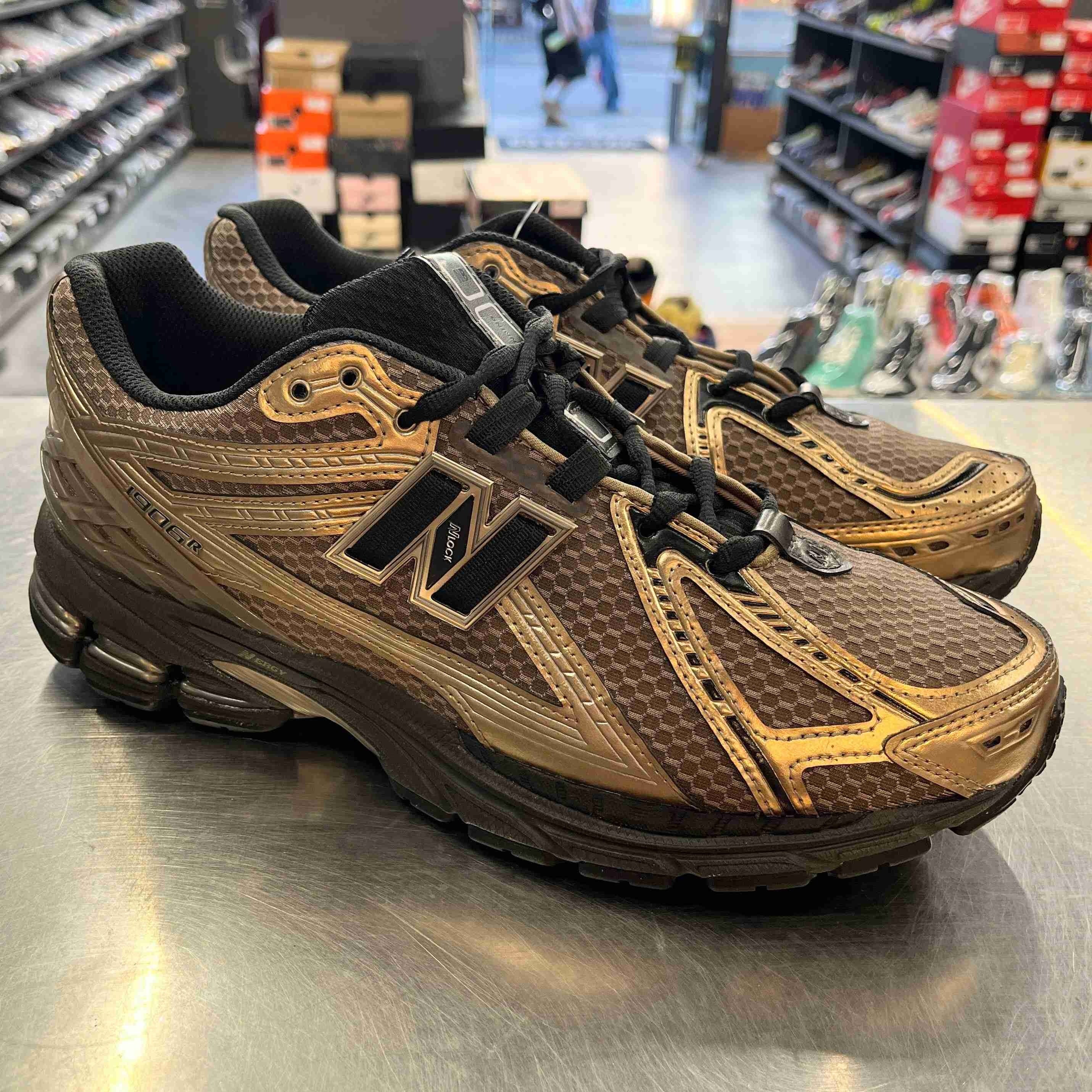 【US10】 New Balance U1906RCJ 【USED】