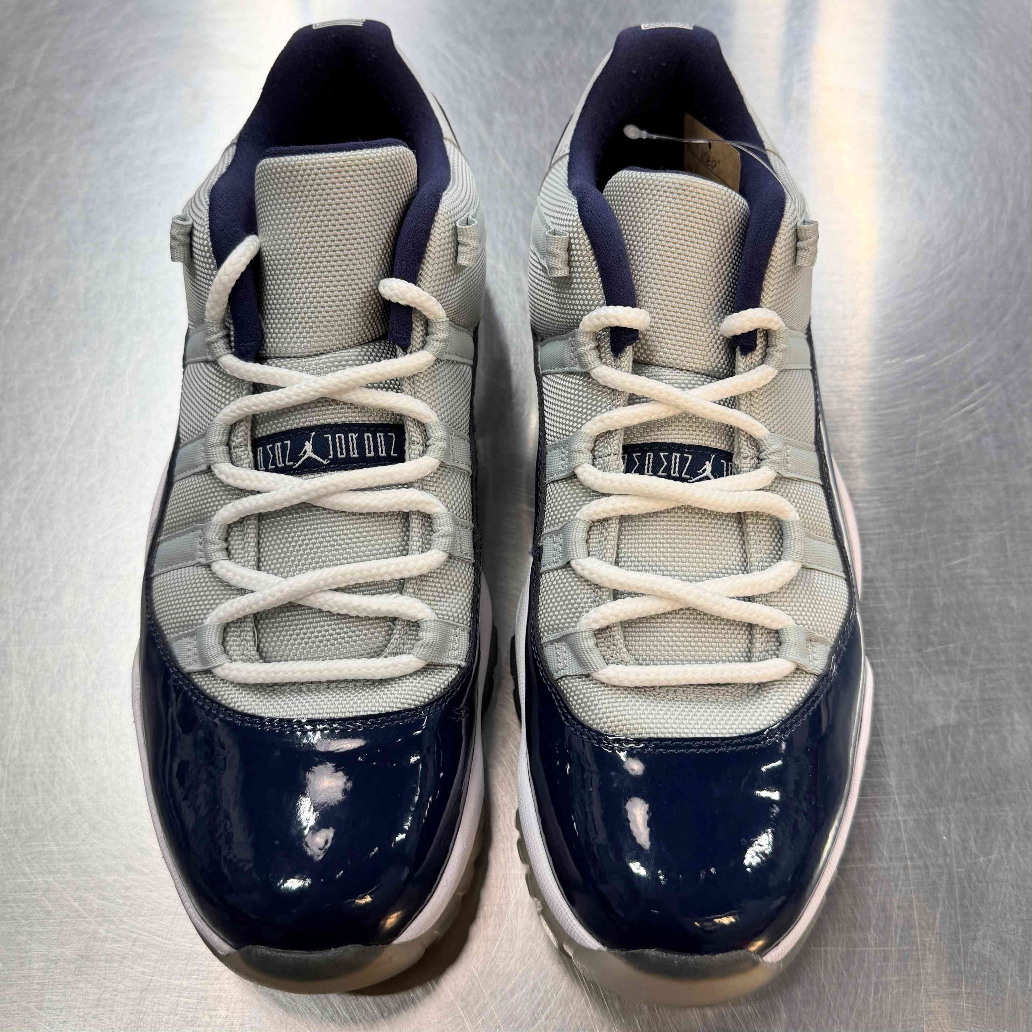【US10.5】 AIR JORDAN 11 RETRO LOW Georgetown 528895-007 【USED】