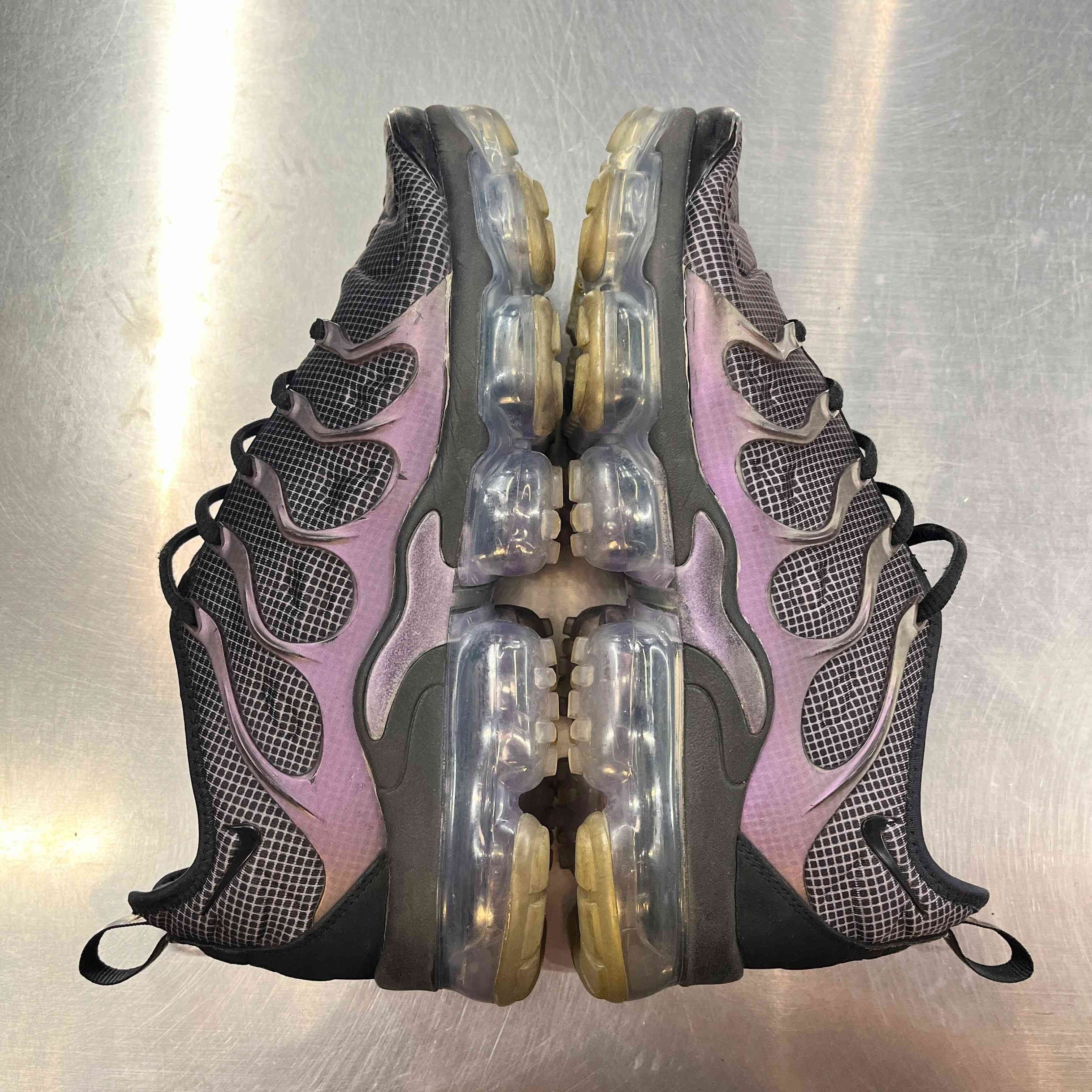 【US10】 NIKE AIR VAPORMAX PLUS 924453-014 【USED】