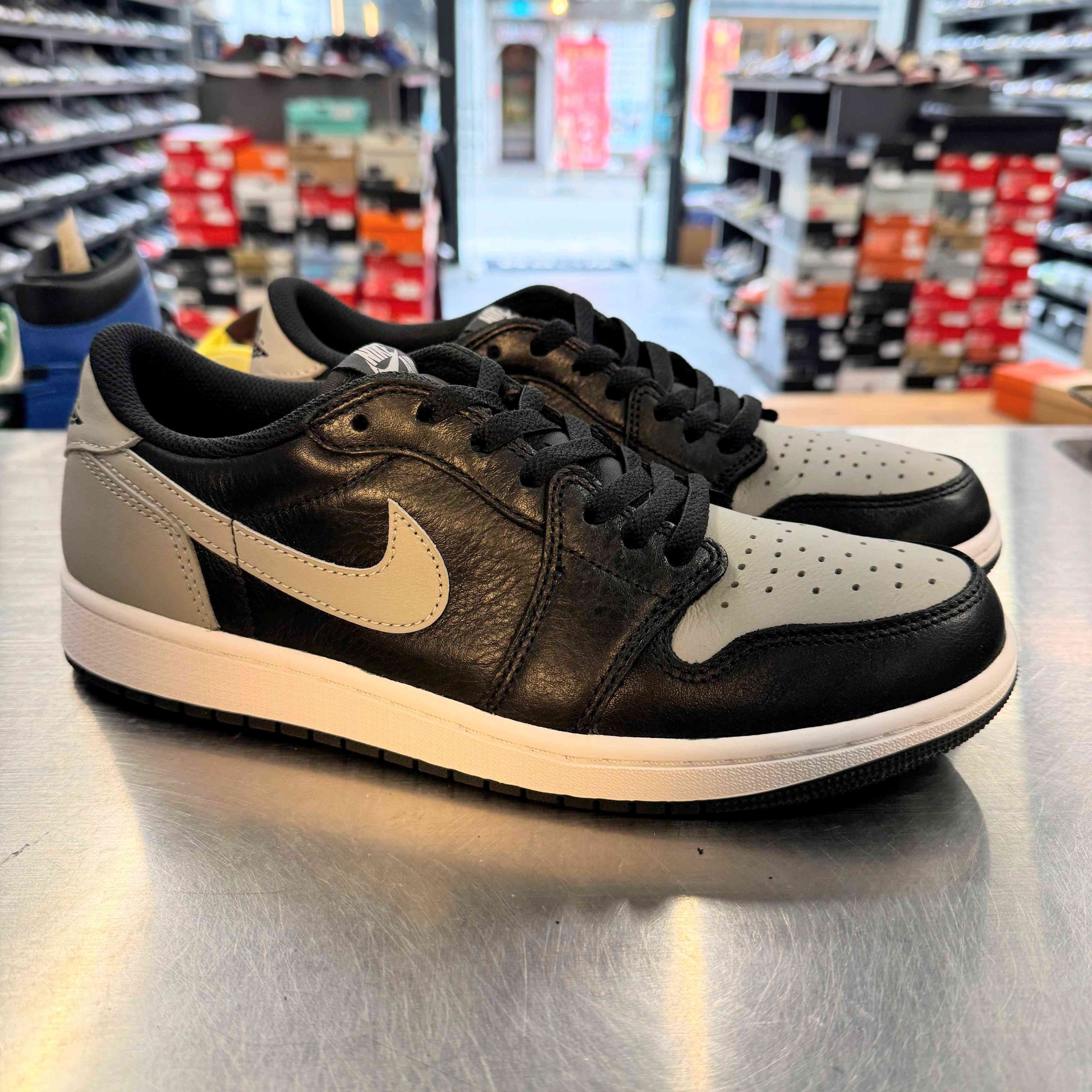 【US9.5】 AIR JORDAN 1 RETRO LOW OG SHADOW CZ0790-003 【USED】