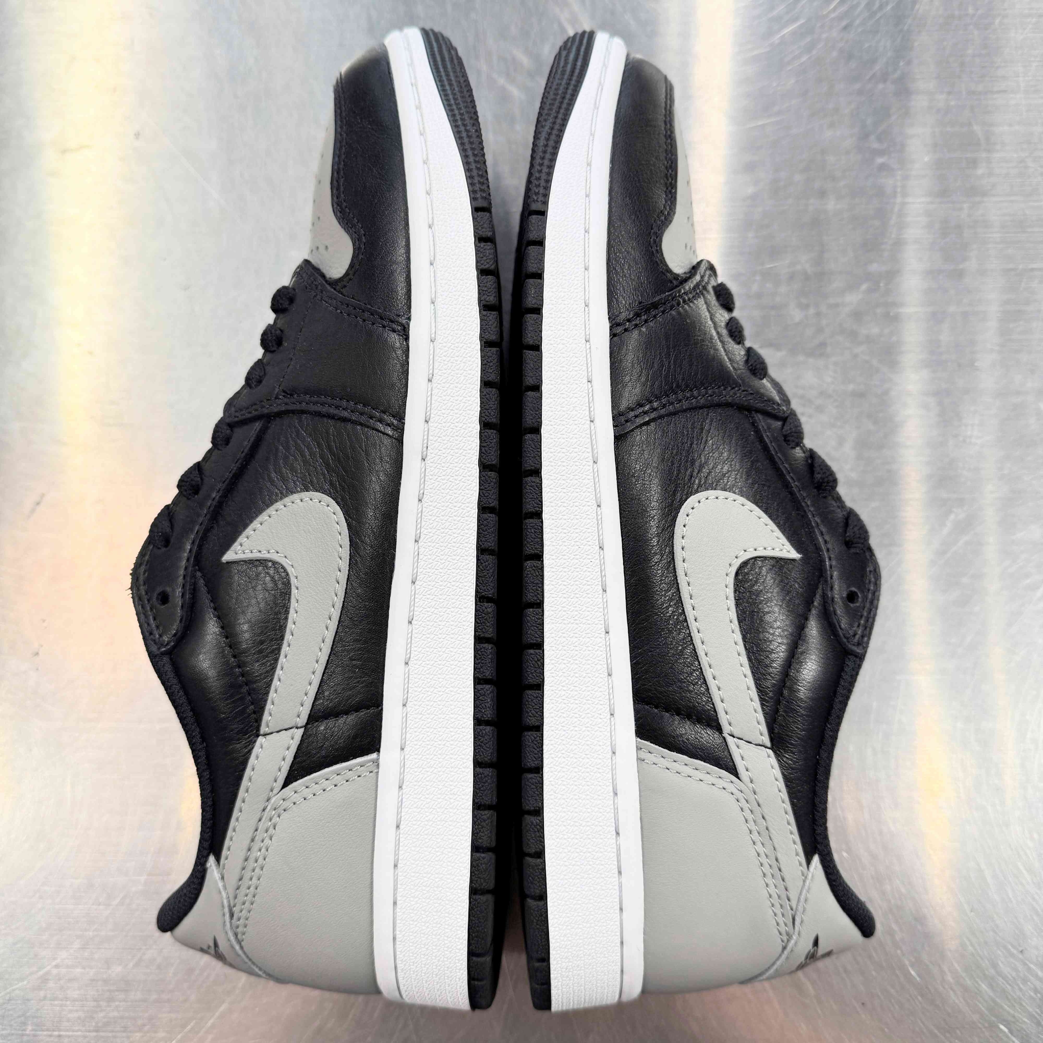【US9.5】 AIR JORDAN 1 RETRO LOW OG SHADOW CZ0790-003 【USED】