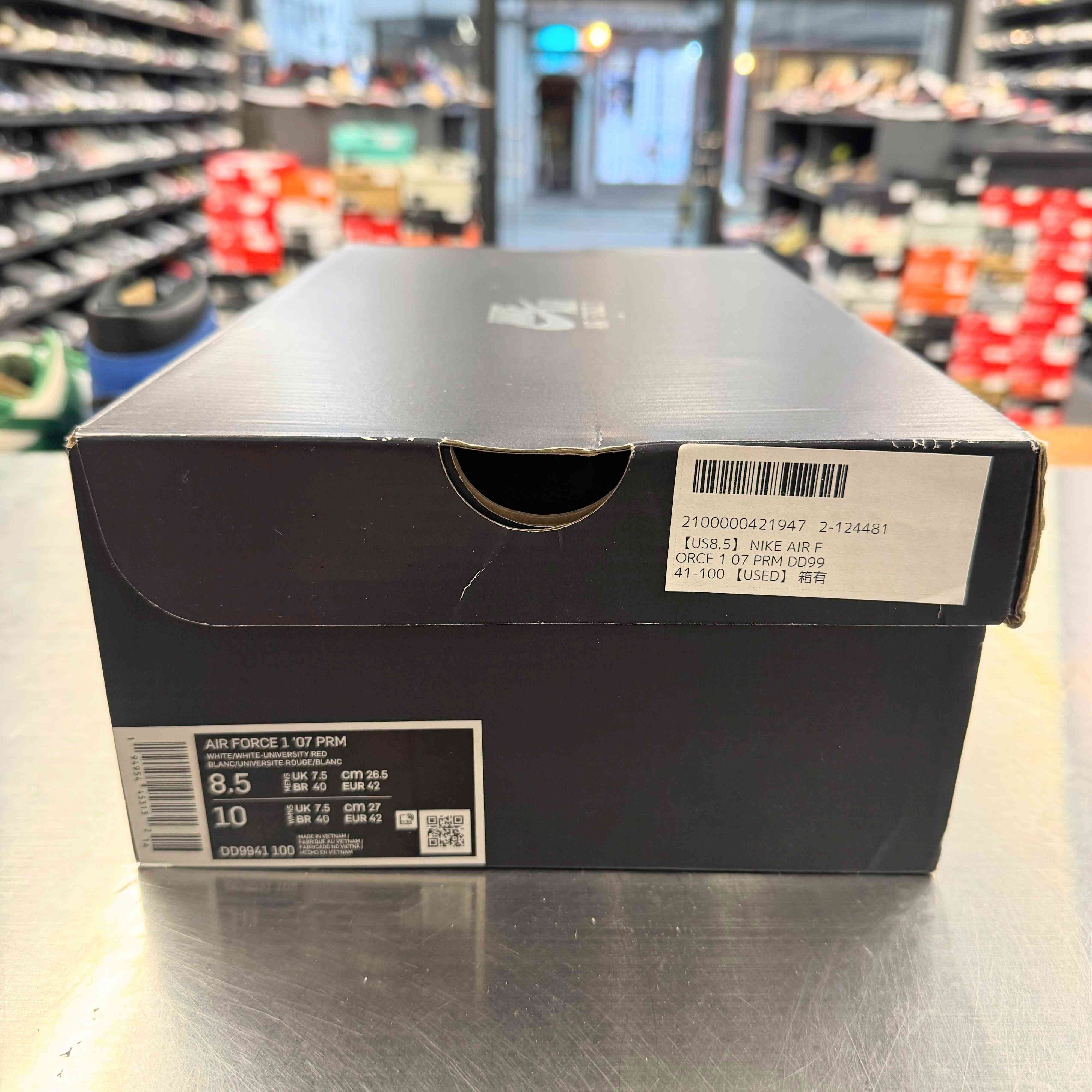 【US8.5】 NIKE AIR FORCE 1 07 PRM DD9941-100 【USED】
