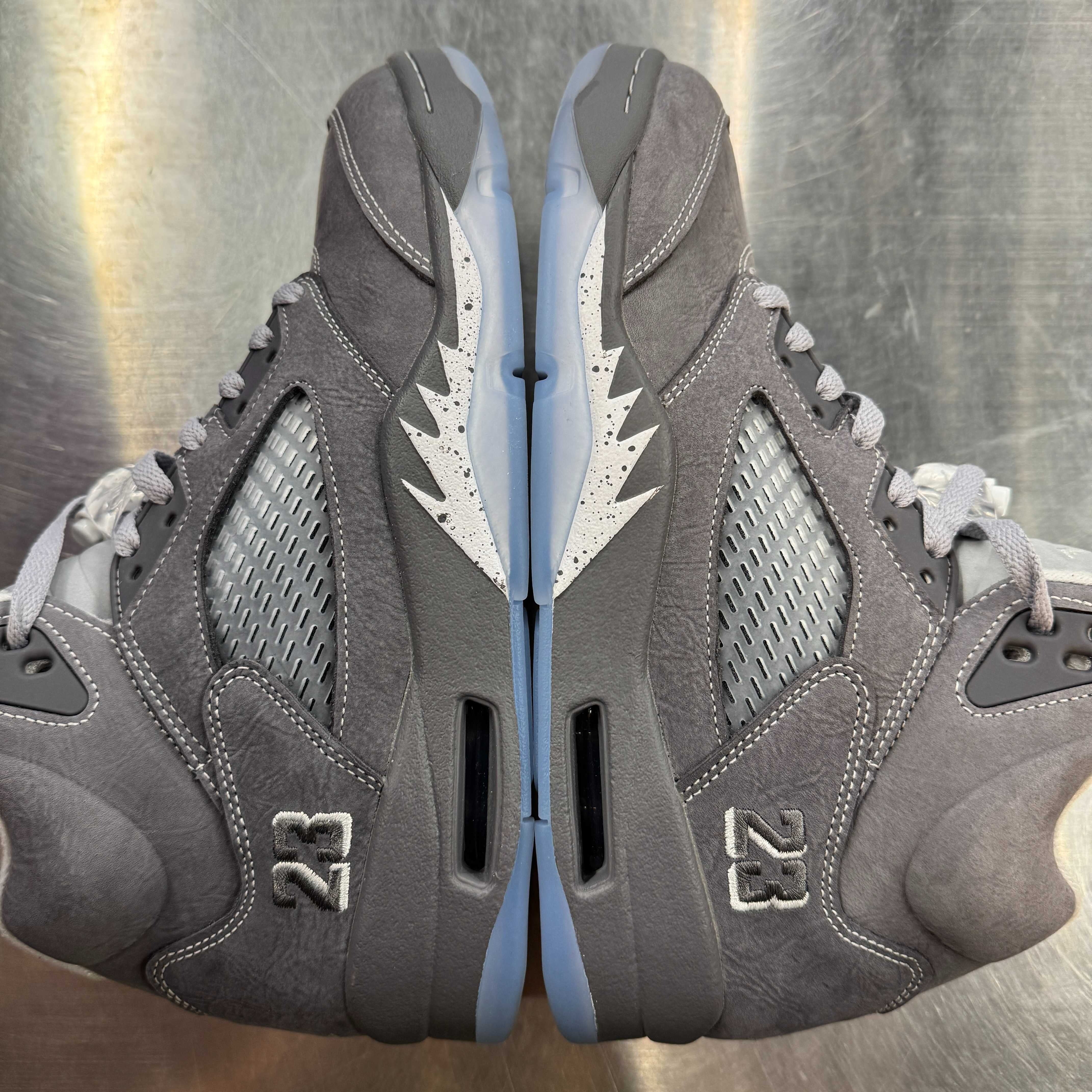 【US9.5】 AIR JORDAN 5 RETRO Wolf Grey DD0587-002 【USED】
