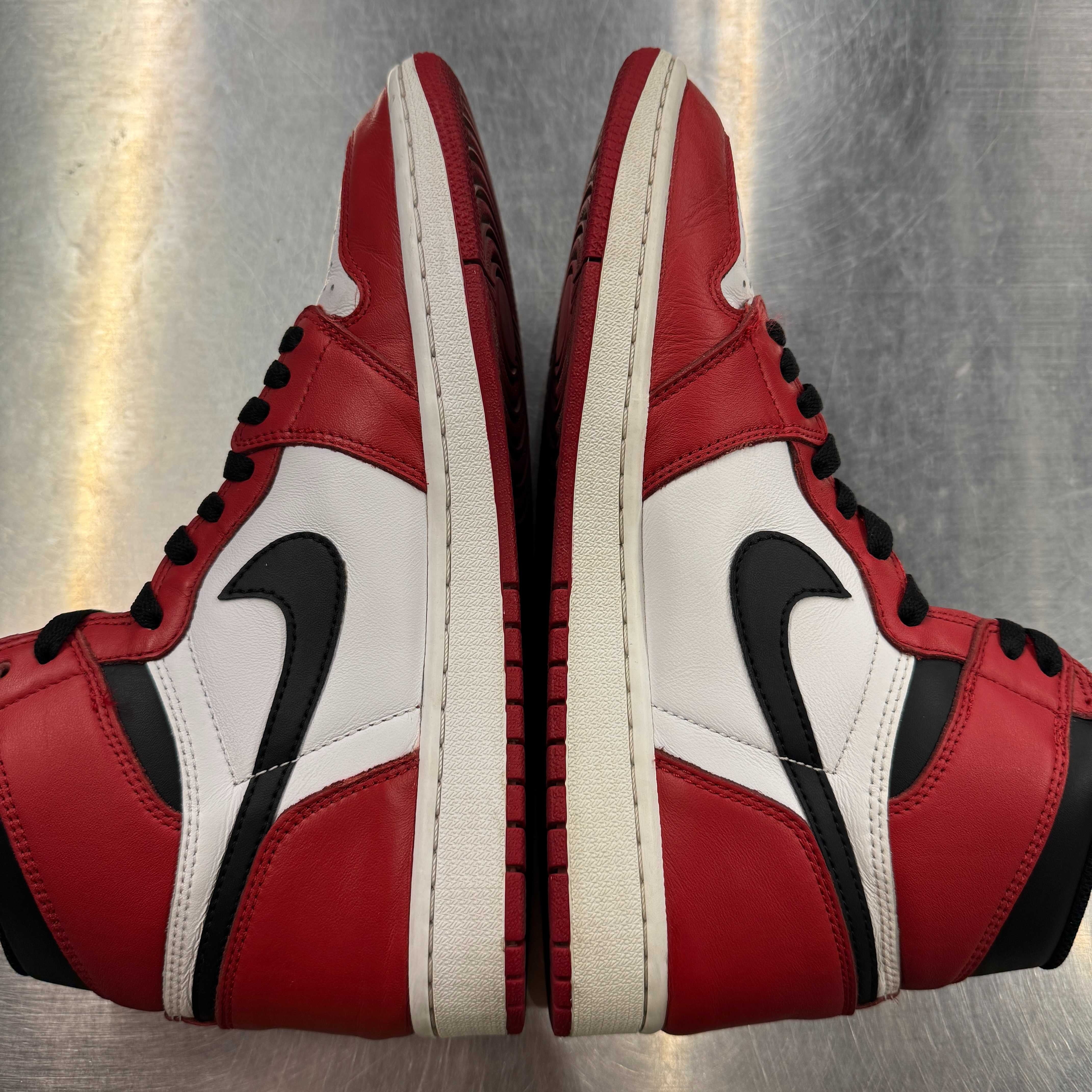 【US10】 AIR JORDAN 1 RETRO HIGH OG CHICAGO 555088-101 【USED】