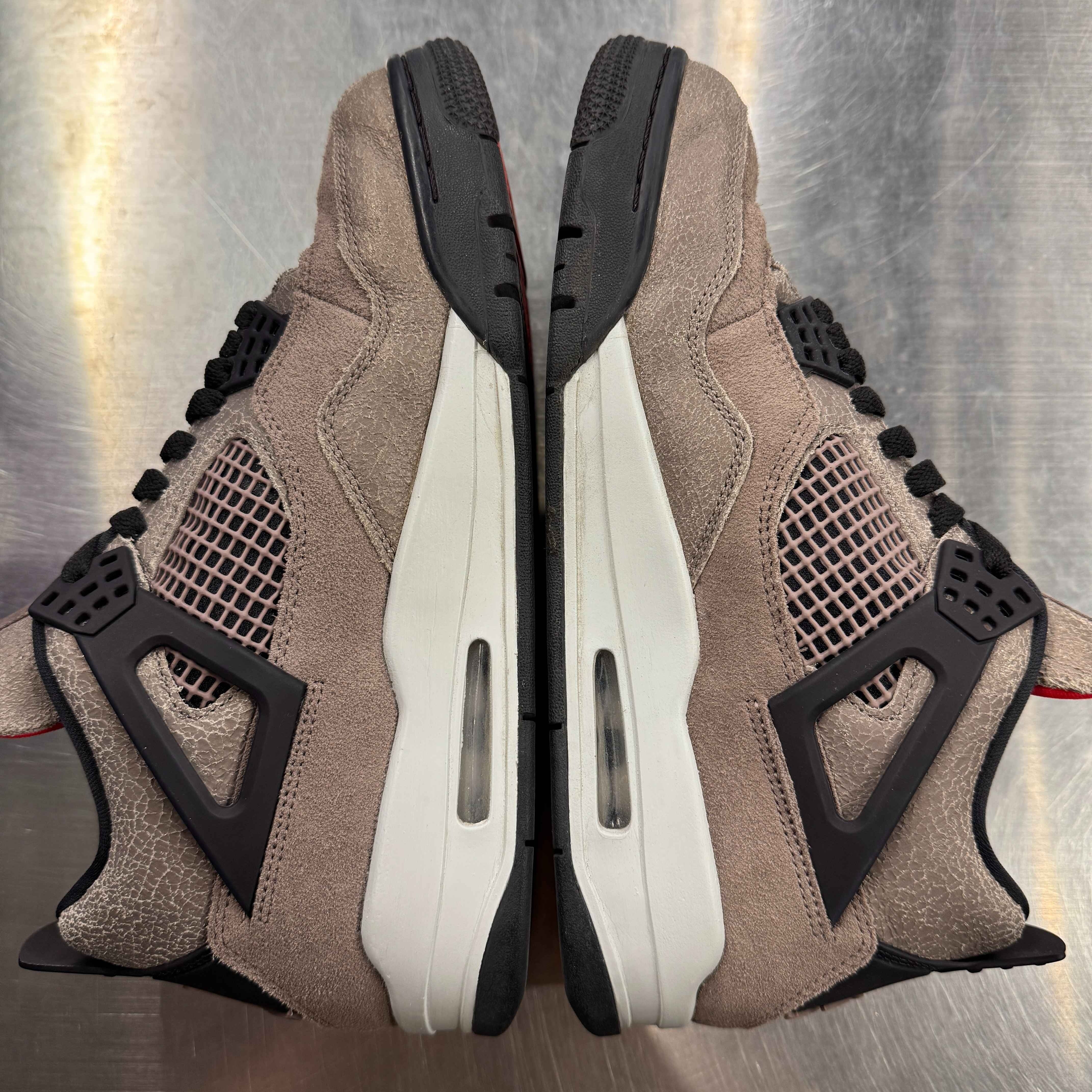 【US8】 AIR JORDAN 4 RETRO DB0732-200 【USED】