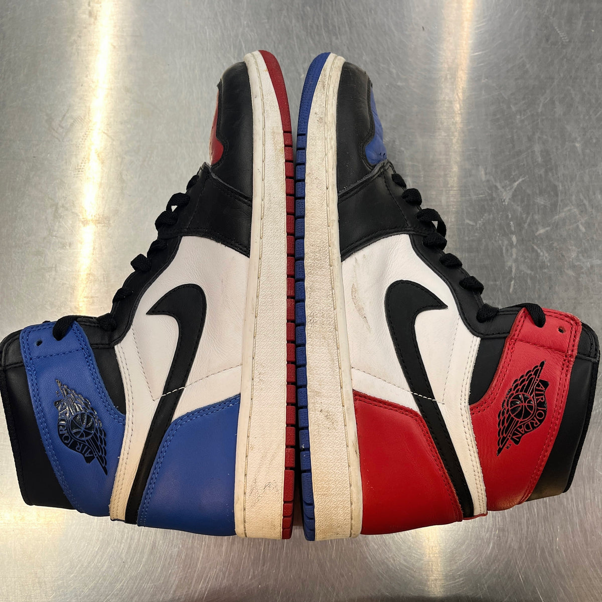 【US10】 AIR JORDAN 1 RETRO HIGH OG 555088-026 【USED】
