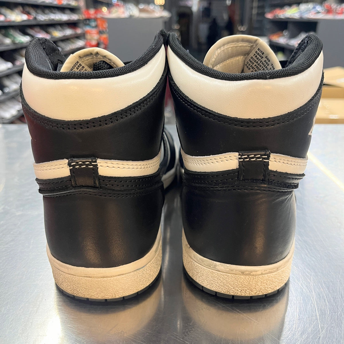 【US10.5】 AIR JORDAN 1 HI 85 BQ4422-001 【USED】