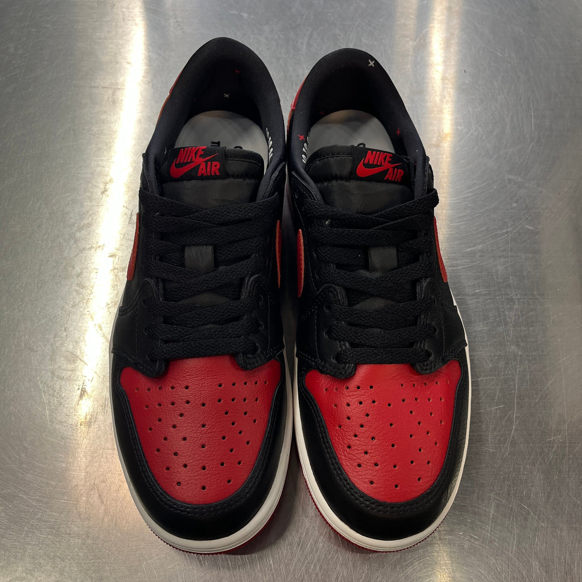 【US10.5】 AIR JORDAN 1 RETRO LOW OG Banned IW6276-001 【USED】