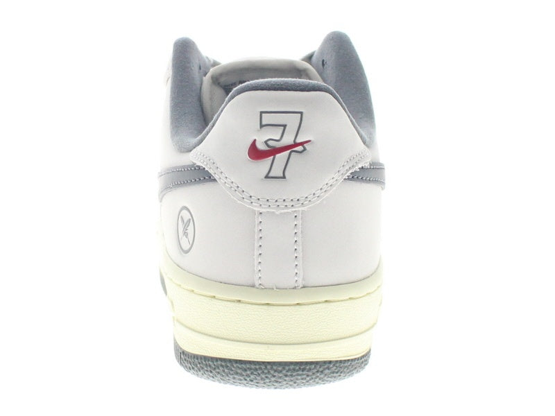 【US9.5】 NIKE SB SB AIR FORCE 1 YUTO IO8439-100 【DS】