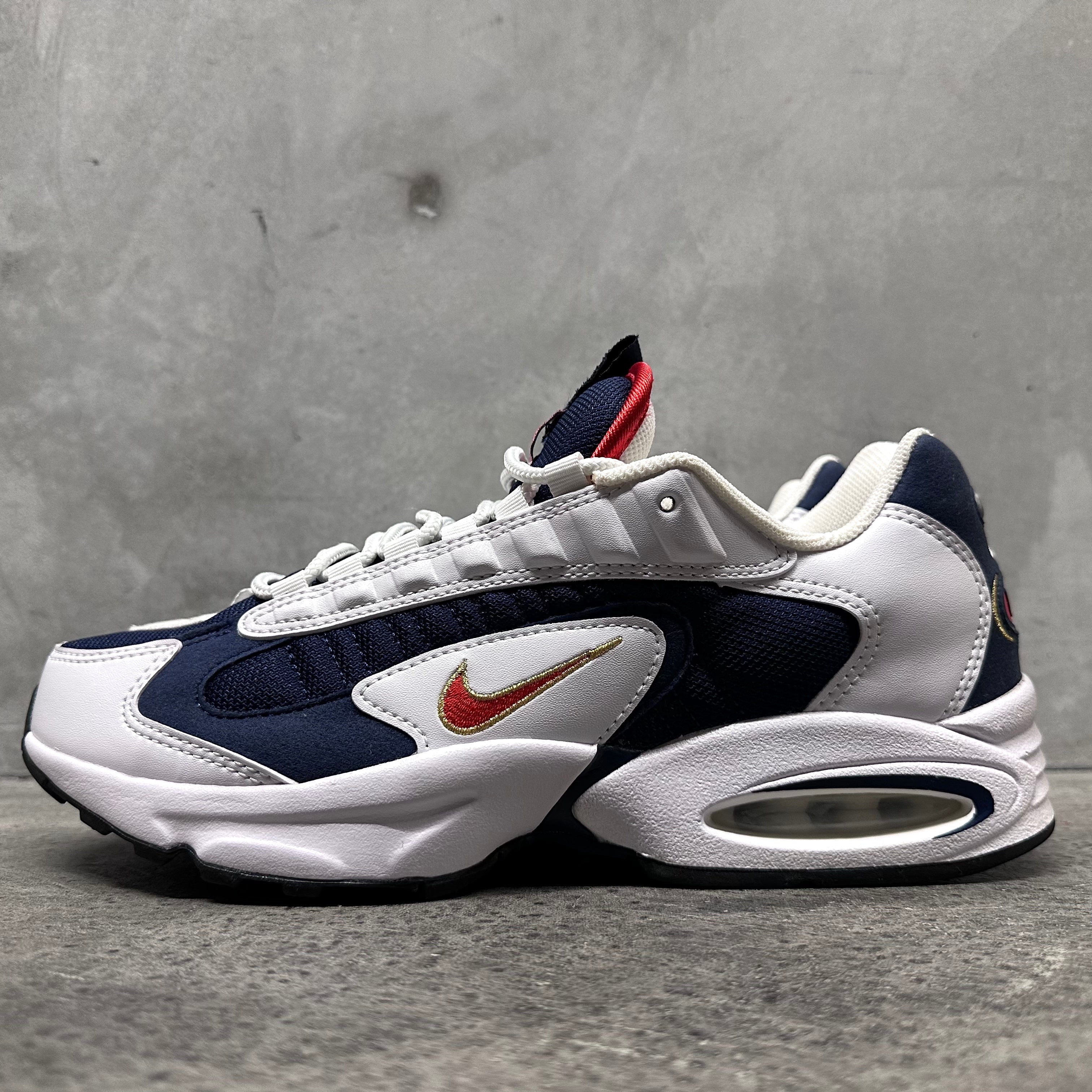 US10 NIKE AIR MAX TRIAX