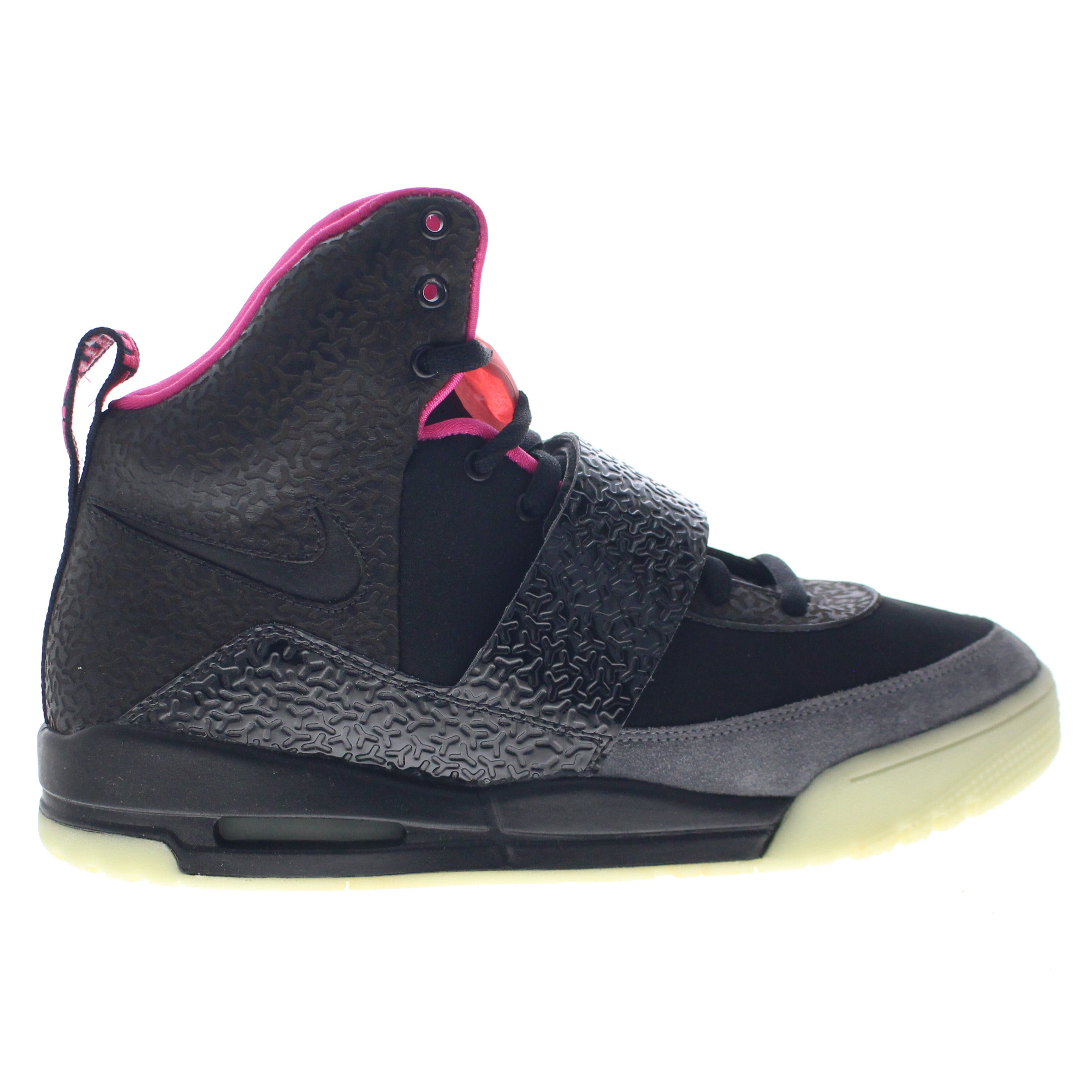 Archives image Nike Air Yeezy 1 “Blink”