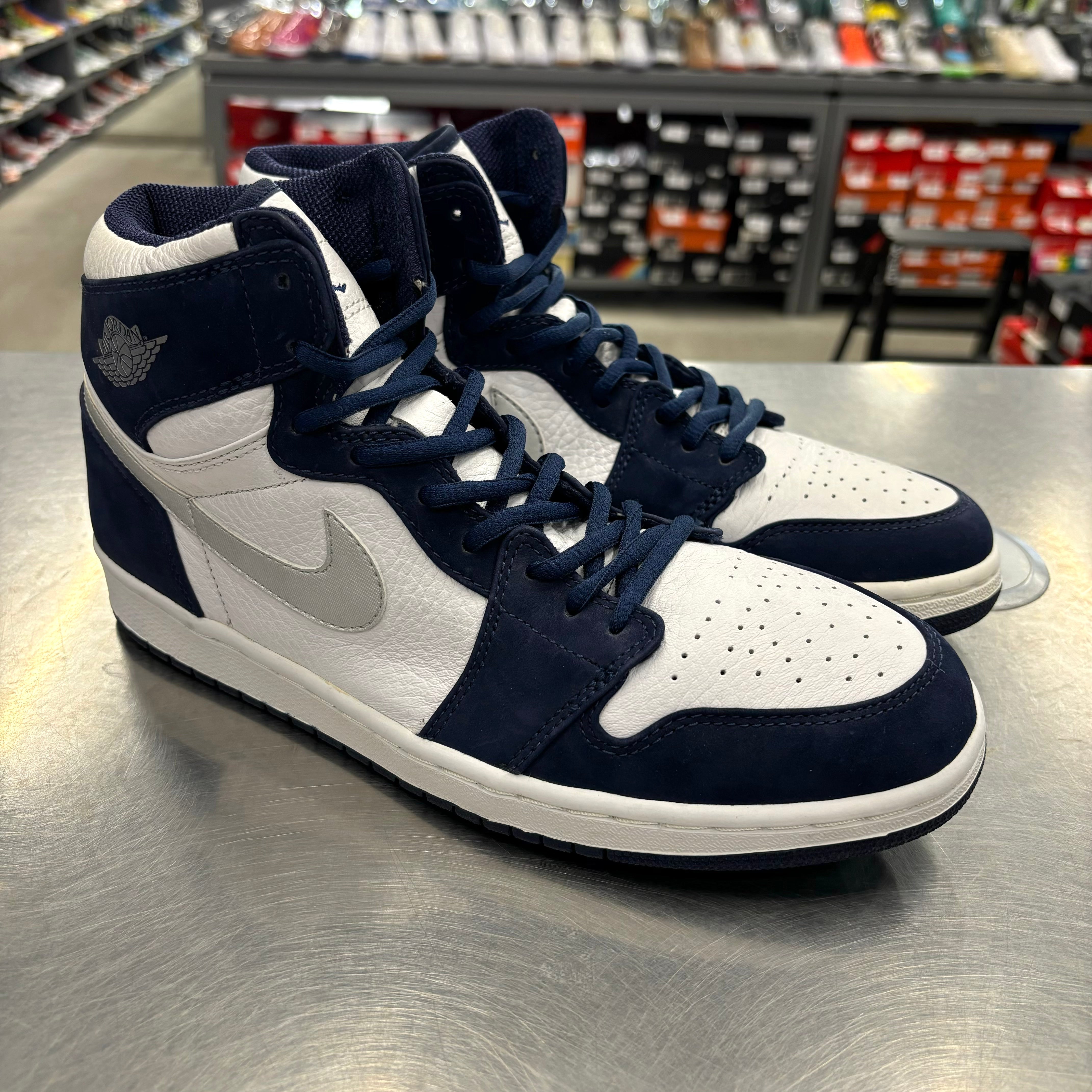 Jordan top 1 2001