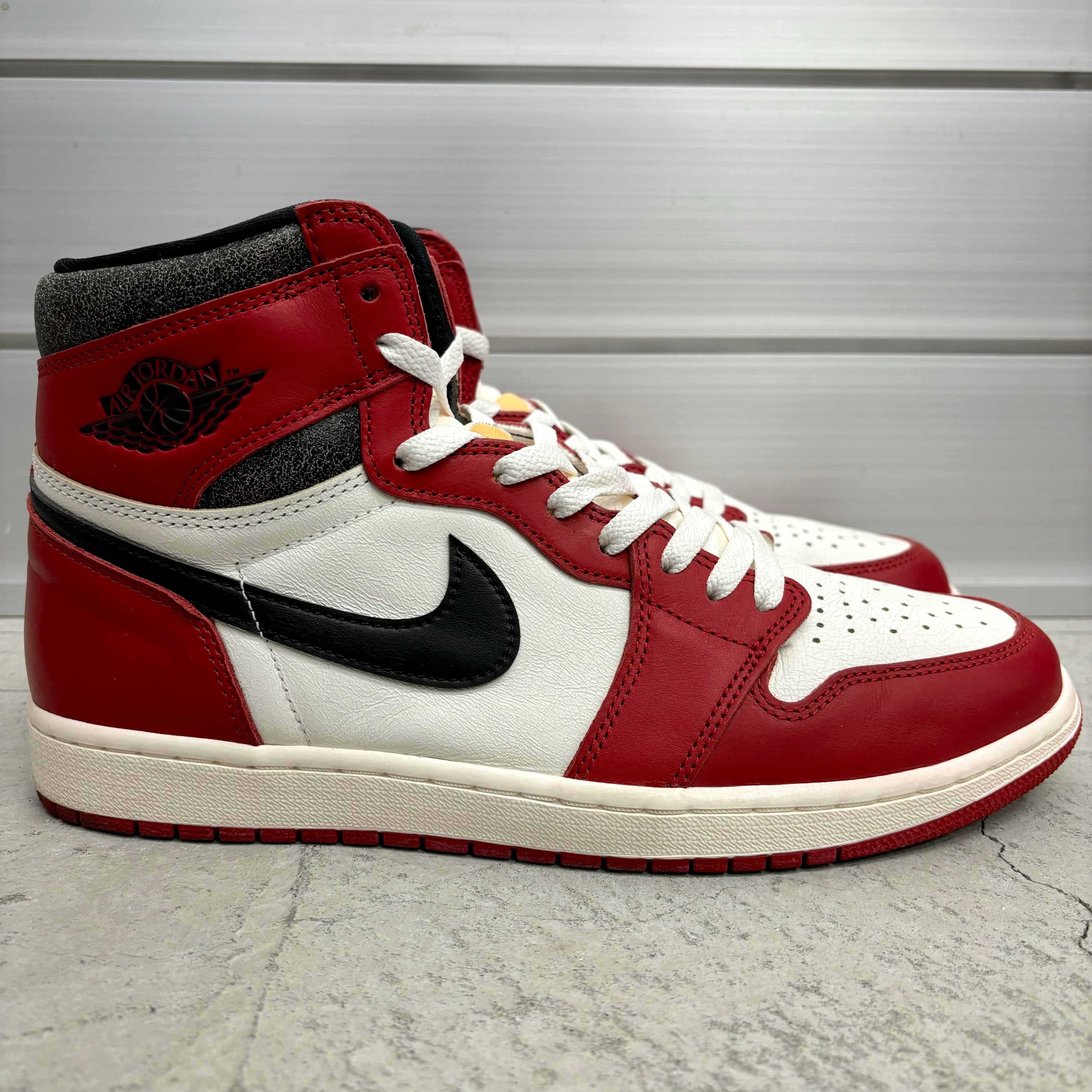 Air jordan clearance 1 defiant resell