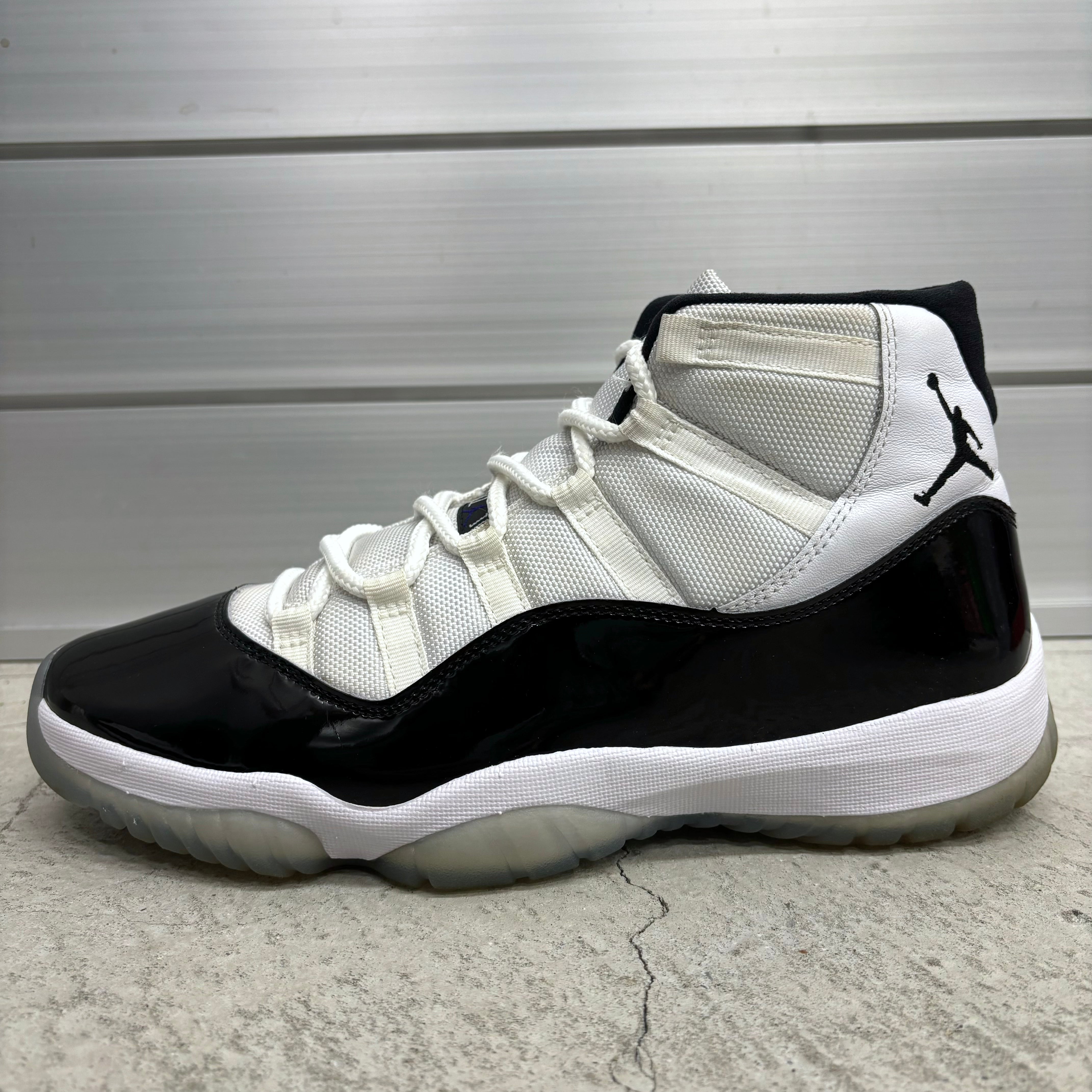 【US11】AIR JORDNA 11 RETRO 378037-100