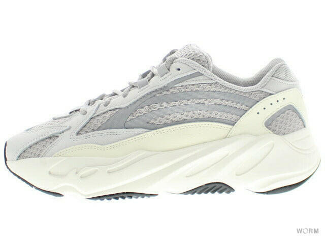 Yeezy 700 static store flash